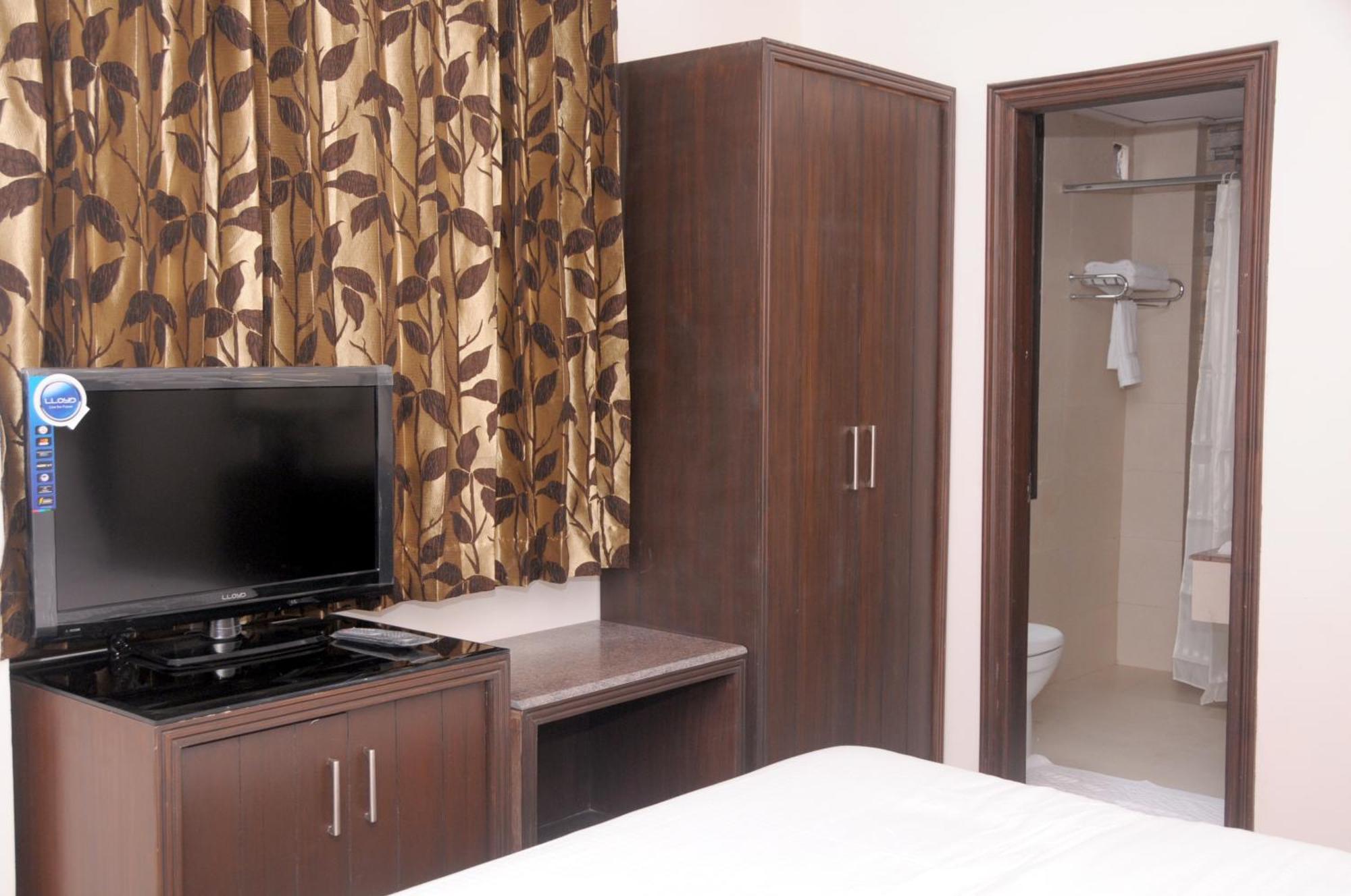 Hotel Prems Paradise Амритсар Екстериор снимка